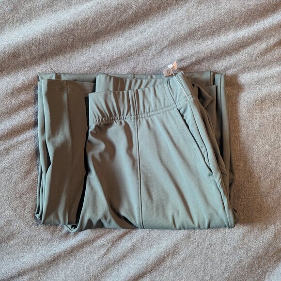 Old Navy High-Waisted PowerSoft Trouser Pants - Picture 4 of 7